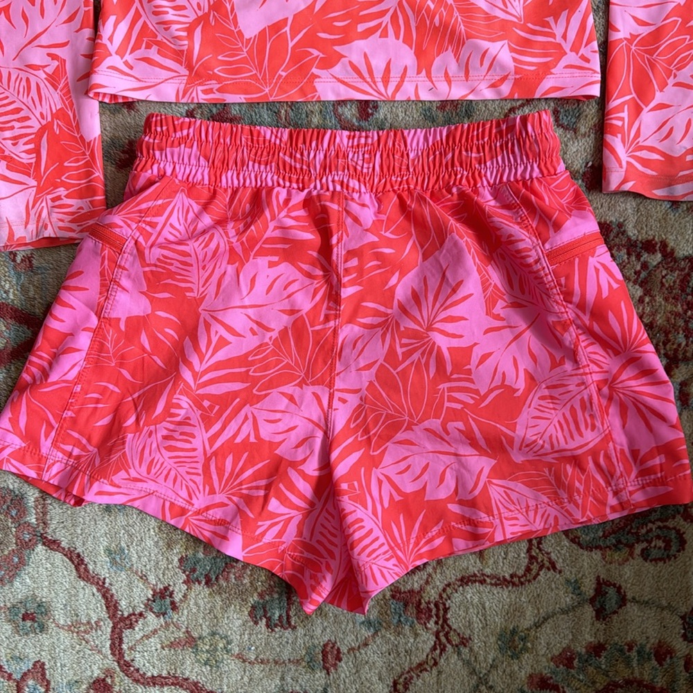OLD NAVY l/s swim shirt and tie shorts. Good/excellent cond with minor stains. - Picture 11 of 16